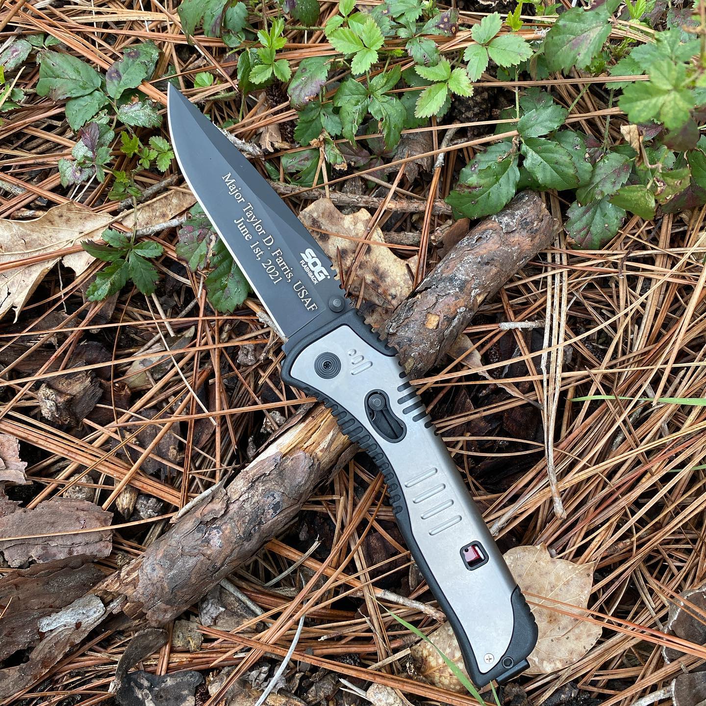 SOG Flashback Knife with black TiNi finish SAT002-CP which was just engraved for this military Major - we thank you for your service and hope you enjoy your knife! #sogflashback #sogflashbacktiNi #SAT002